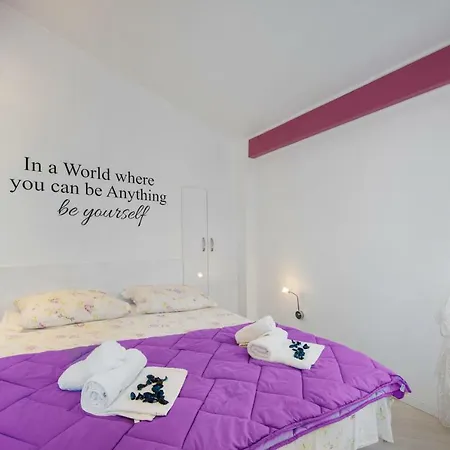 Cute Little In The Old Town Apartment Split
